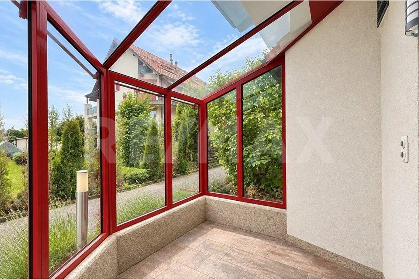 Incantevole casa angolare di 5,5 stanze a Breitenbach - Foto 4 di 13