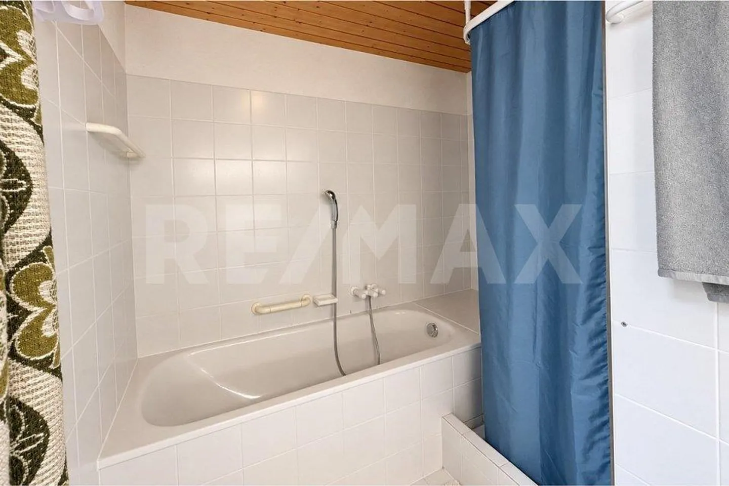 Incantevole casa angolare di 5,5 stanze a Breitenbach - Foto 12 di 13