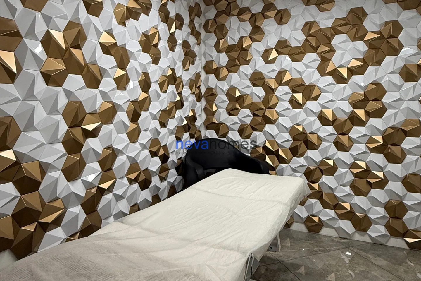 Salone di bellezza e parrucchiere ben attrezzato a Wettingen pronto per partire, tutto è pronto - Foto 6 di 11