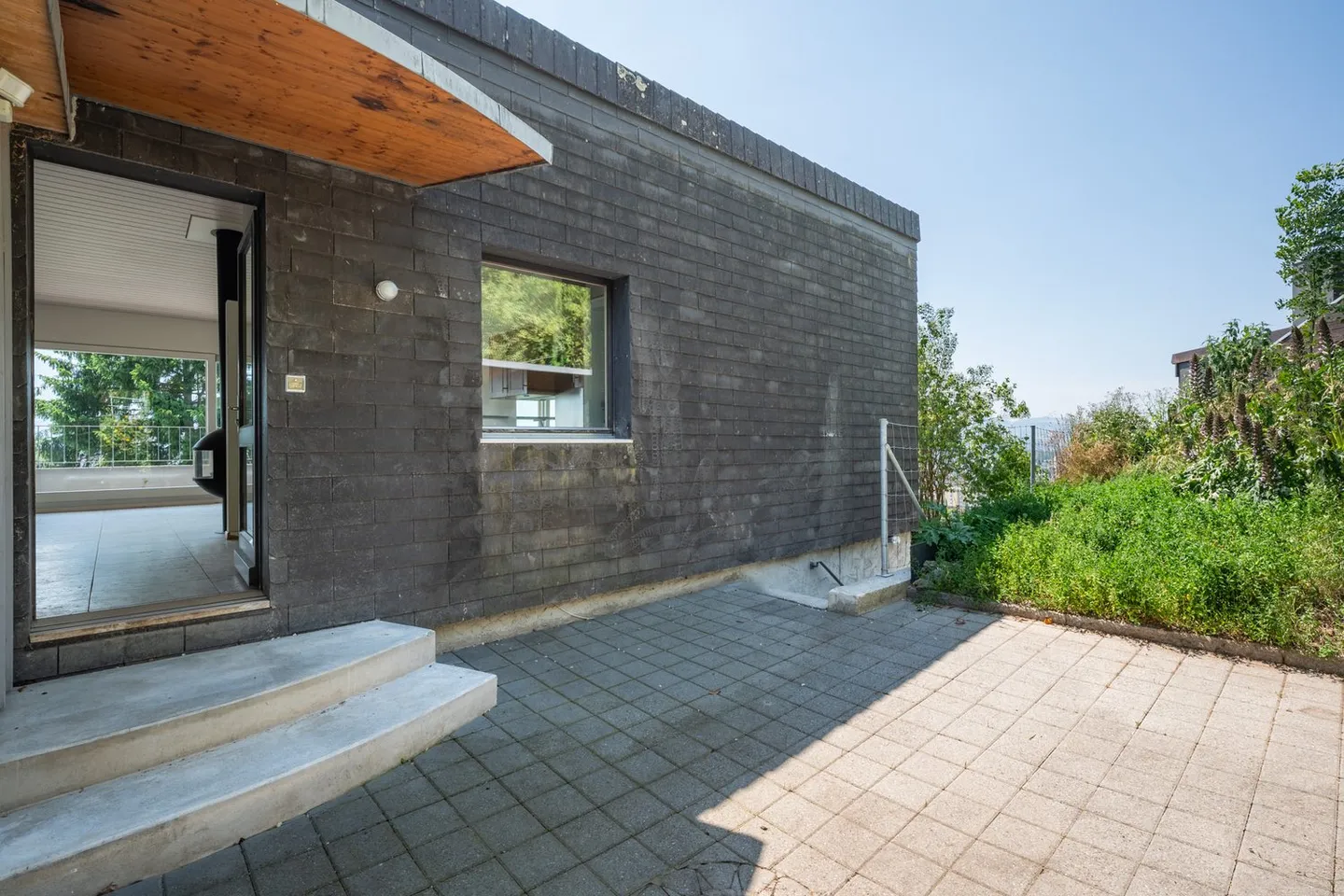 Einfamilienhaus mit grosser Einliegerwohnung am Brändlisberg - Foto 19 di 38