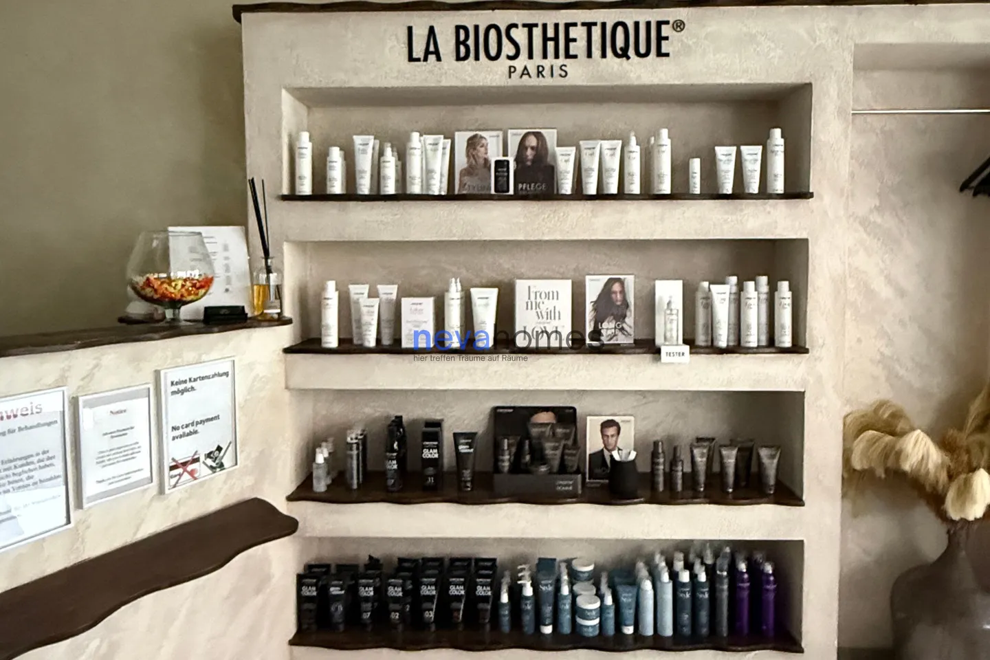 Salone di bellezza e parrucchiere ben attrezzato a Wettingen pronto per partire, tutto è pronto - Foto 4 di 11