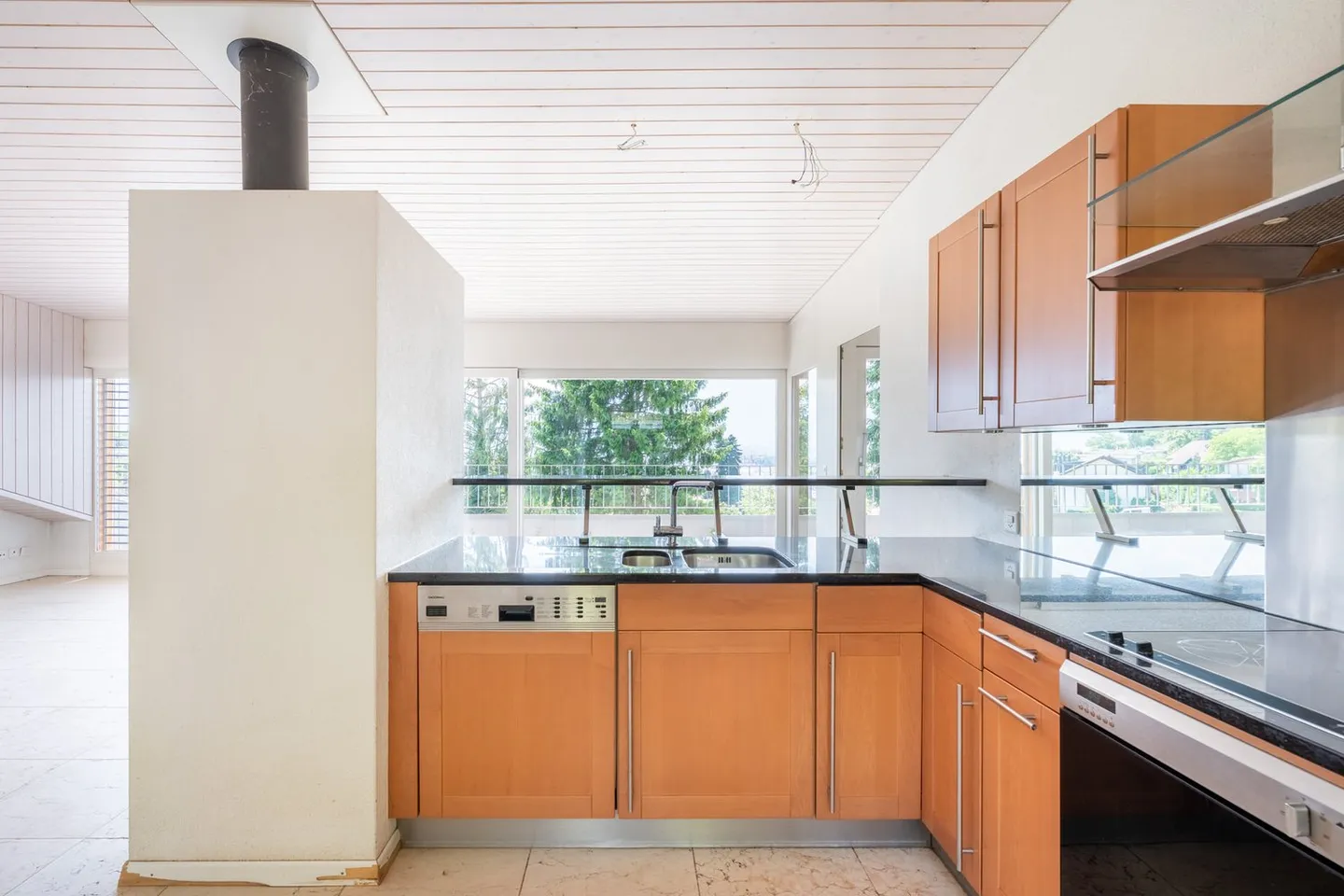 Einfamilienhaus mit grosser Einliegerwohnung am Brändlisberg - Foto 21 di 38