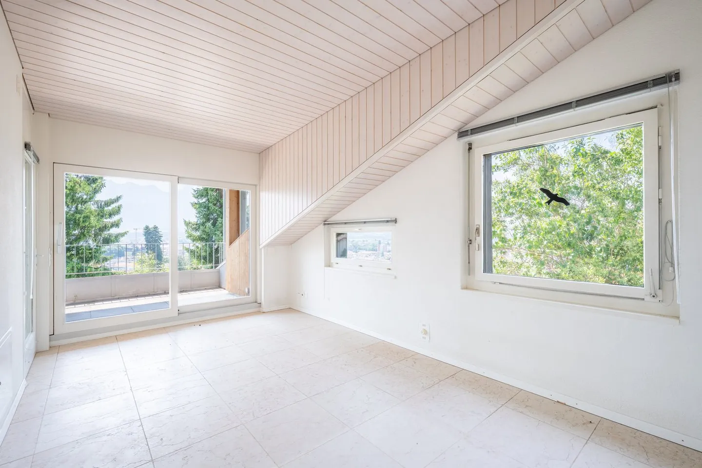 Einfamilienhaus mit grosser Einliegerwohnung am Brändlisberg - Foto 24 di 38