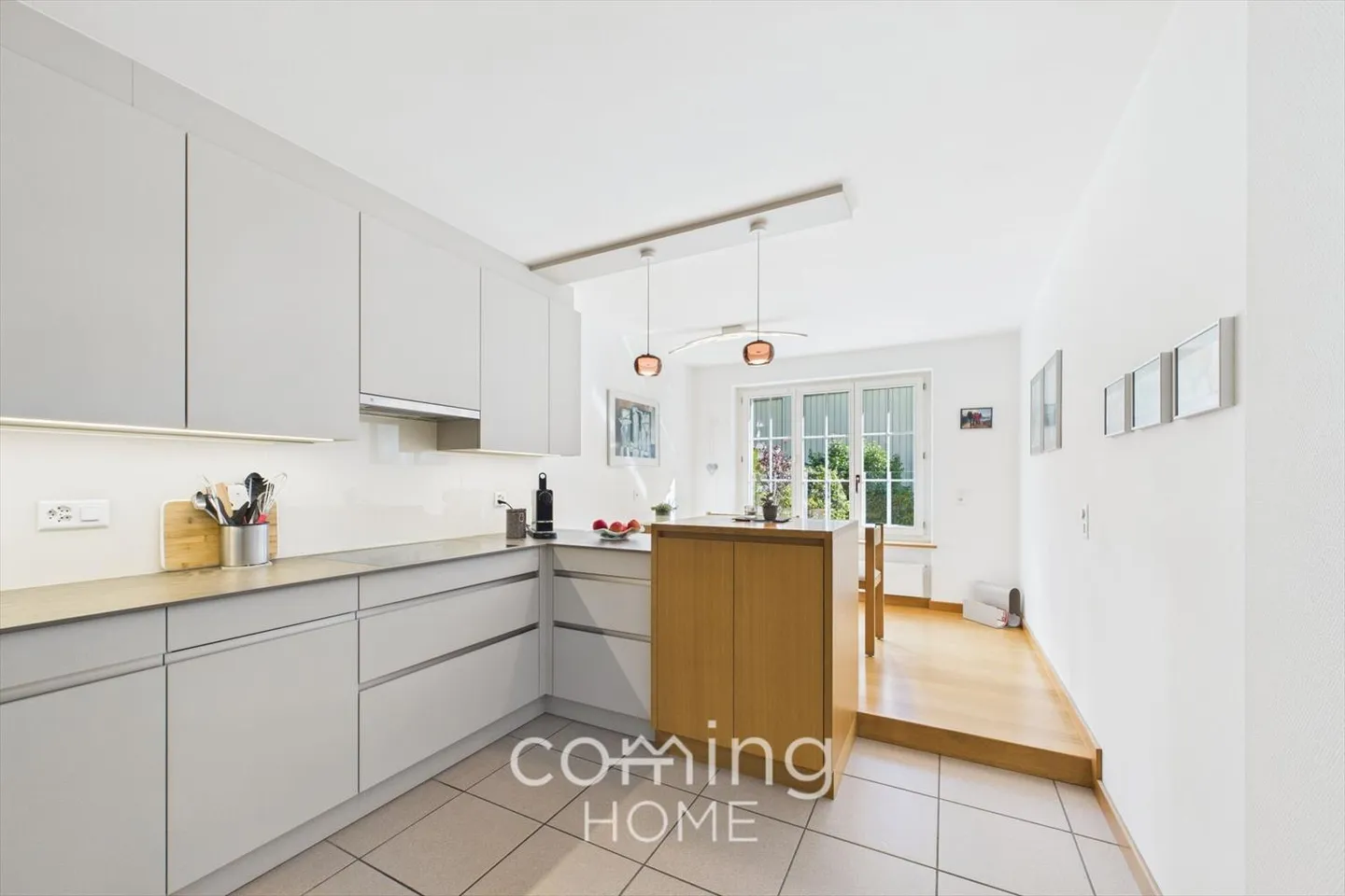 Charming Single-Family Home in Eyholz - Modernized, Sunny, and with a Large Garden - Photo 3 of 13