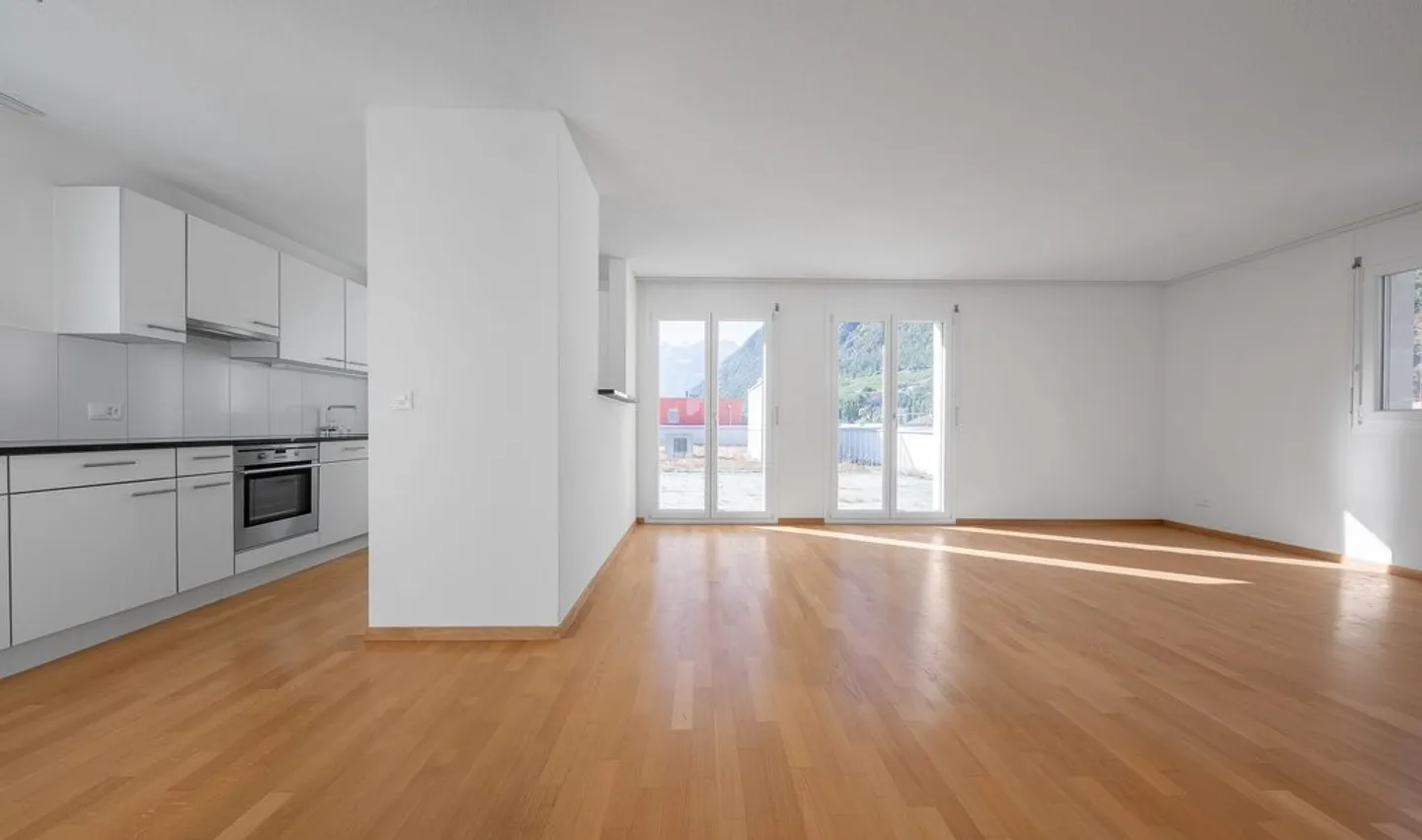 Appartement spacieux 5.5 pièces - Photo 2 sur 7