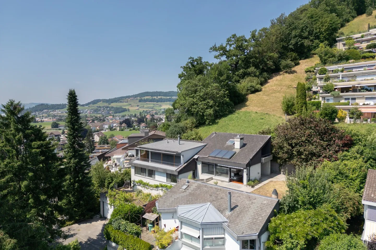 Einfamilienhaus mit grosser Einliegerwohnung am Brändlisberg - Foto 36 di 38