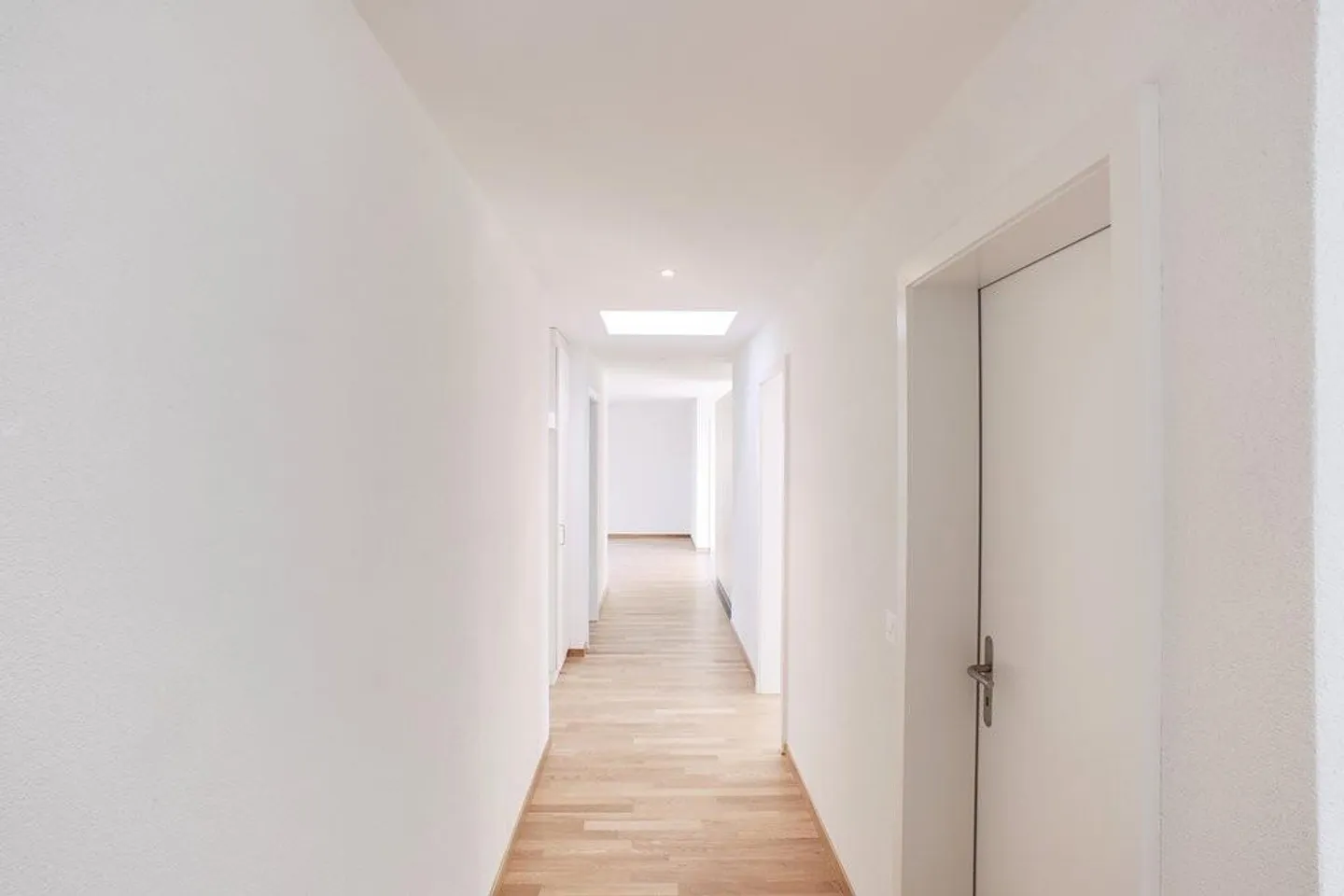 Spacious 5.5-room apartment - Photo 6 of 8