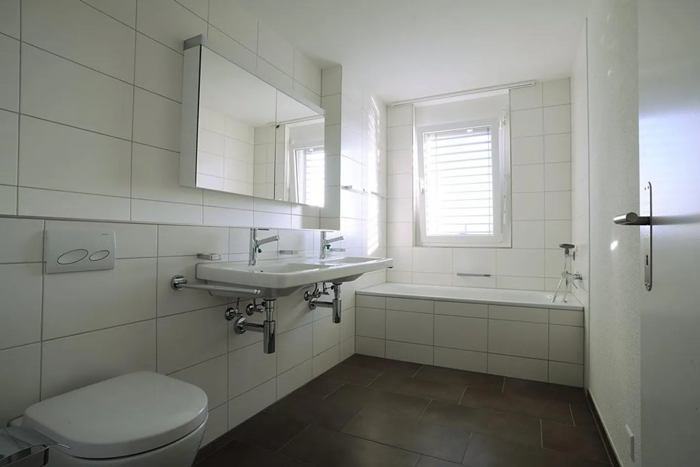 Spacious 5.5-room apartment - Photo 7 of 8