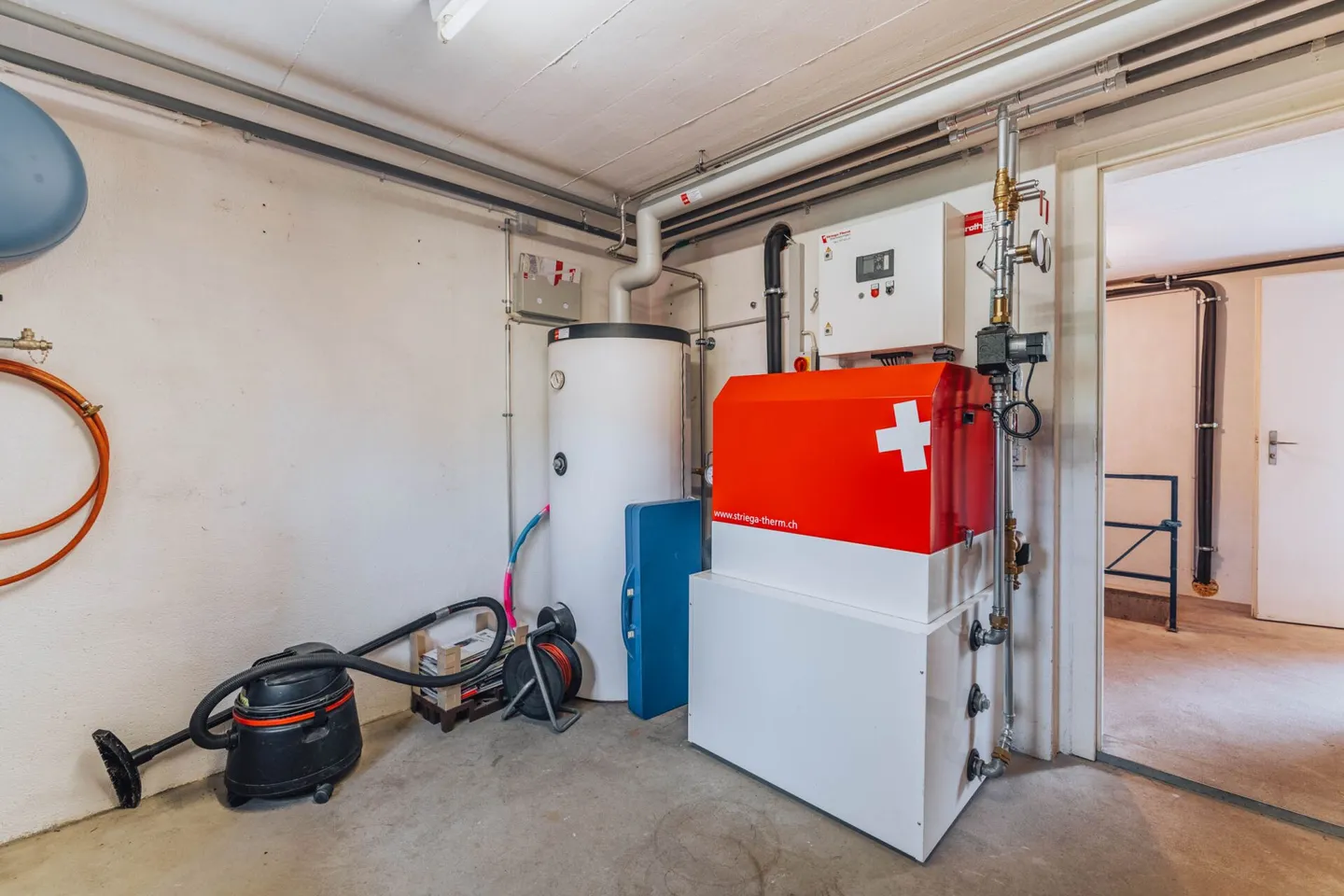 Vie multigénérationnelle dans deux unités avec beaucoup d'espace (283 m2 !) - Photo 24 sur 36