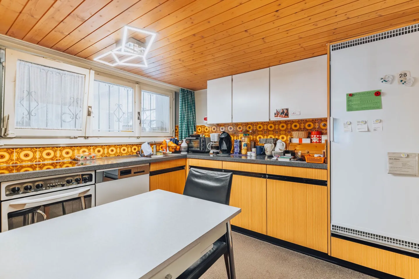 Vie multigénérationnelle dans deux unités avec beaucoup d'espace (283 m2 !) - Photo 33 sur 36