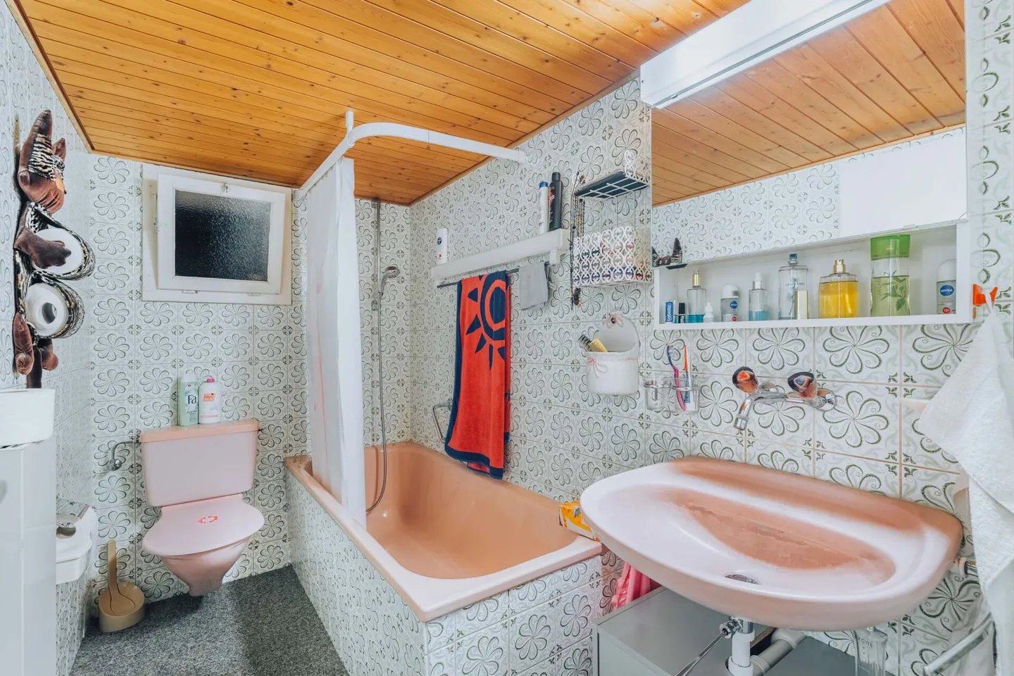 Vie multigénérationnelle dans deux unités avec beaucoup d'espace (283 m2 !) - Photo 35 sur 36