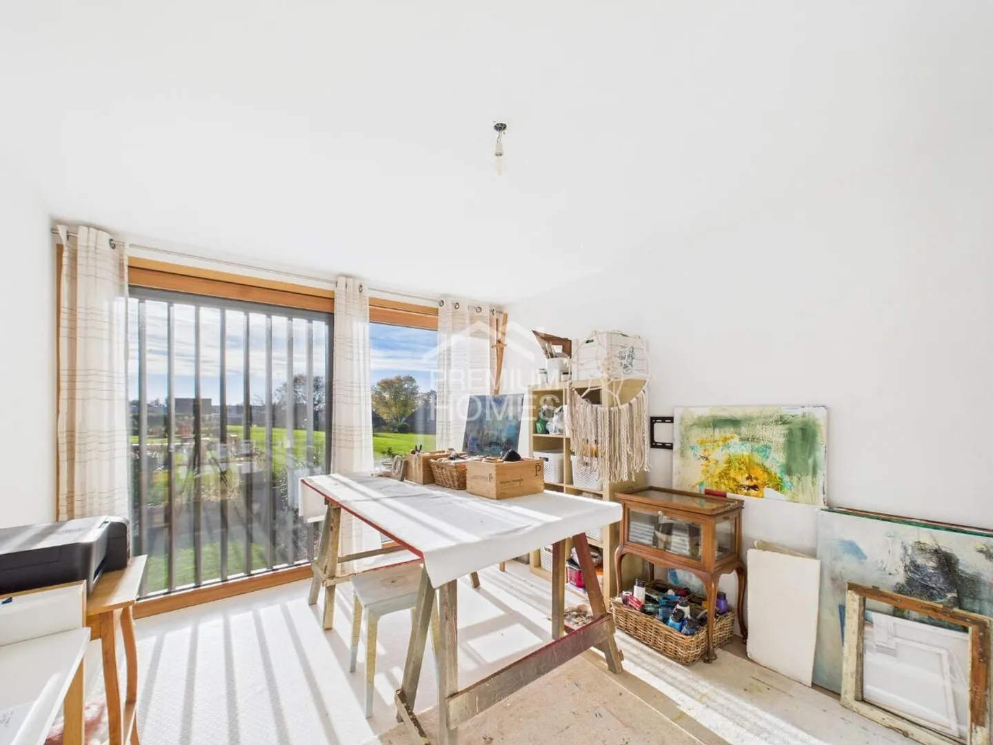 Modern architecture and unobstructed view - Photo 10 of 13