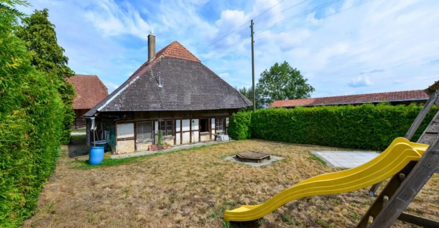 Write the next chapter of history: 1750 farmhouse - Photo 1 of 5