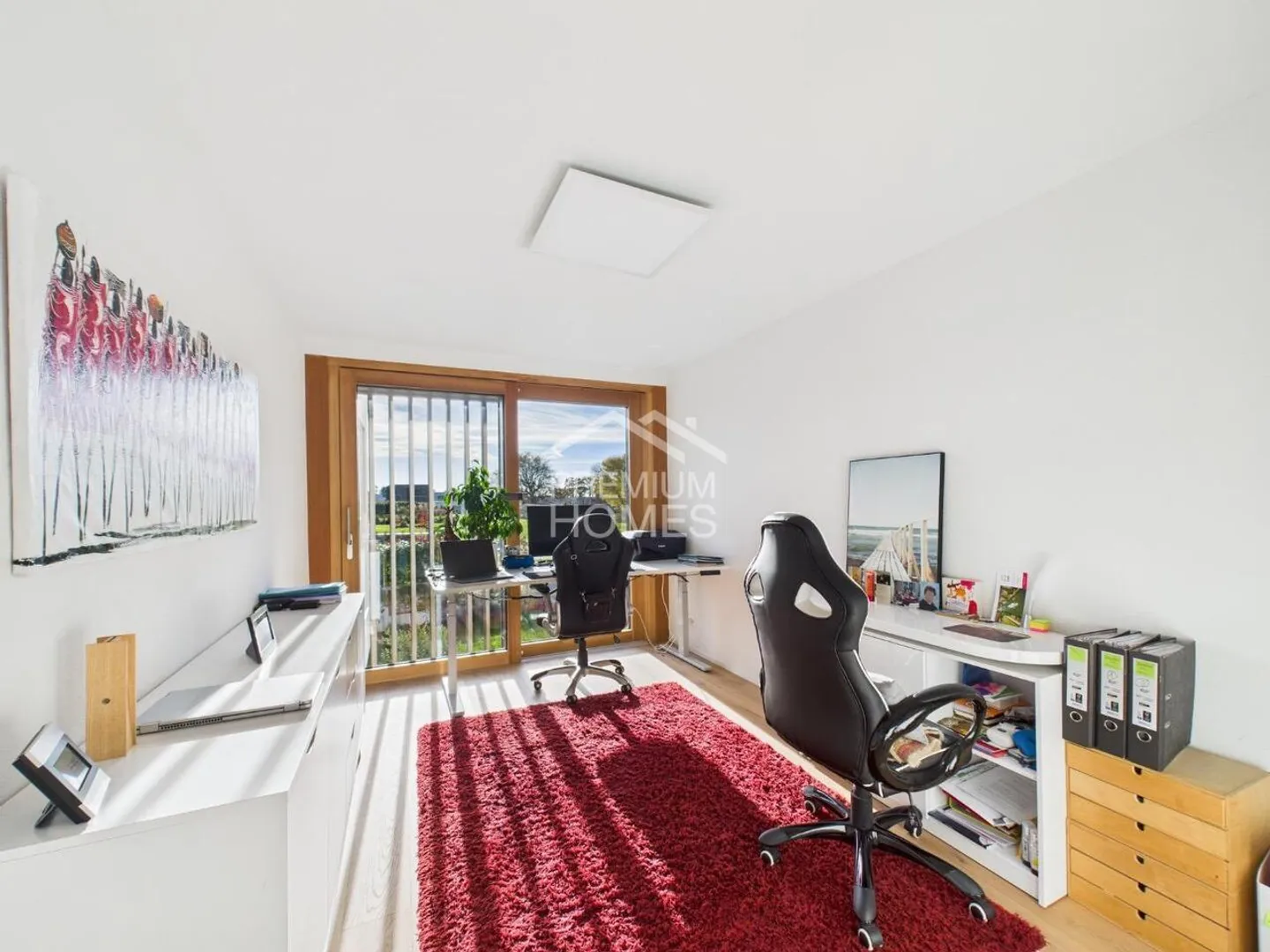 Modern architecture and unobstructed view - Photo 11 of 13