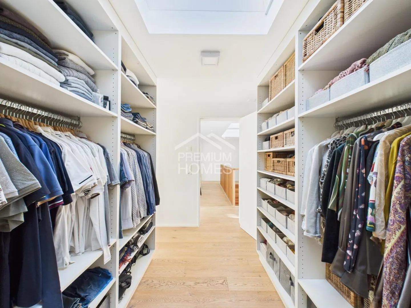 Modern architecture and unobstructed view - Photo 12 of 13