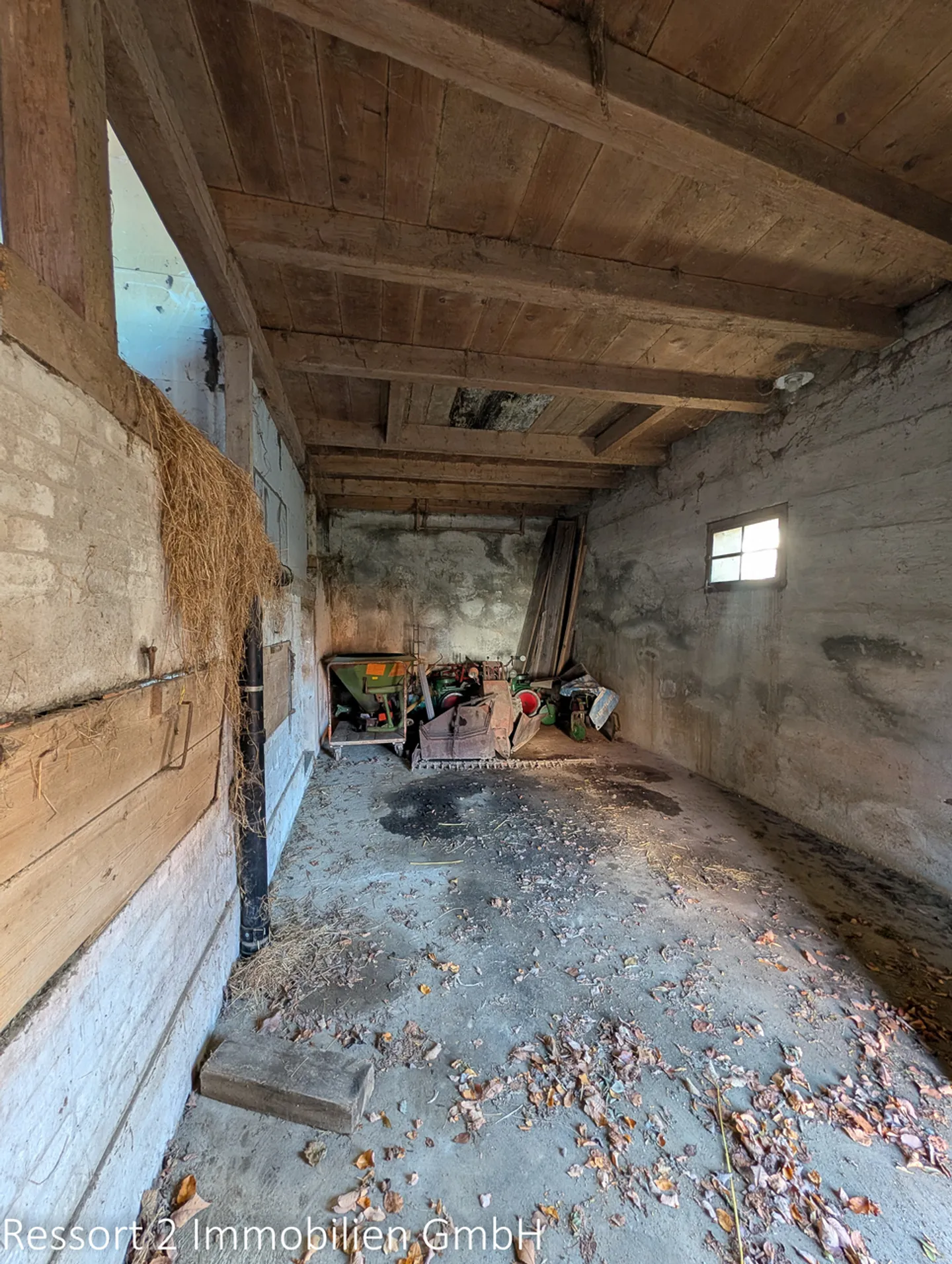 Charming Renovation Project House - Photo 5 of 19