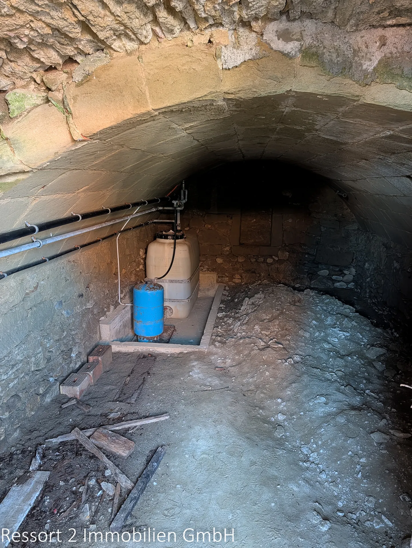 Charming Renovation Project House - Photo 6 of 19