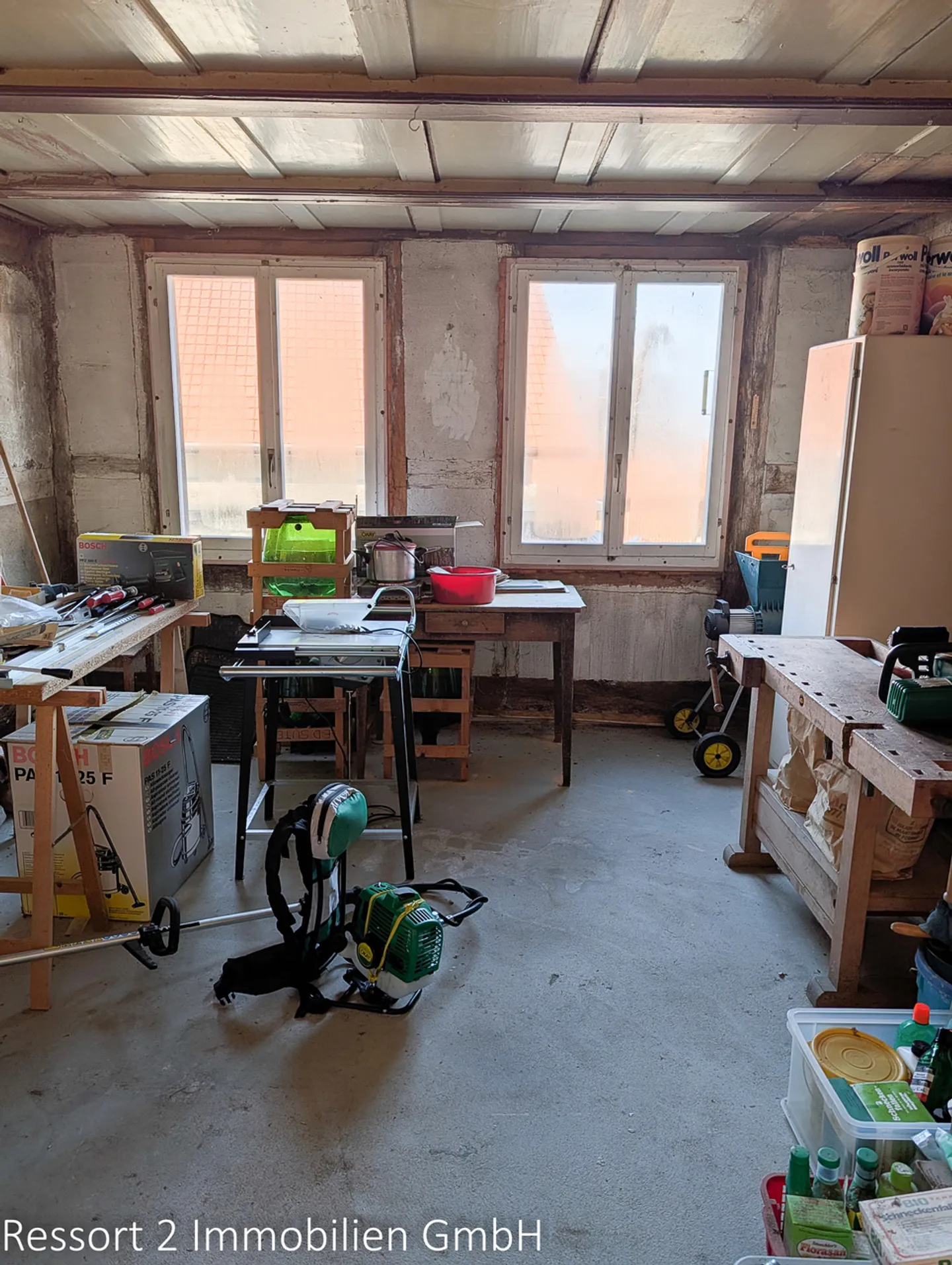 Charming Renovation Project House - Photo 8 of 19