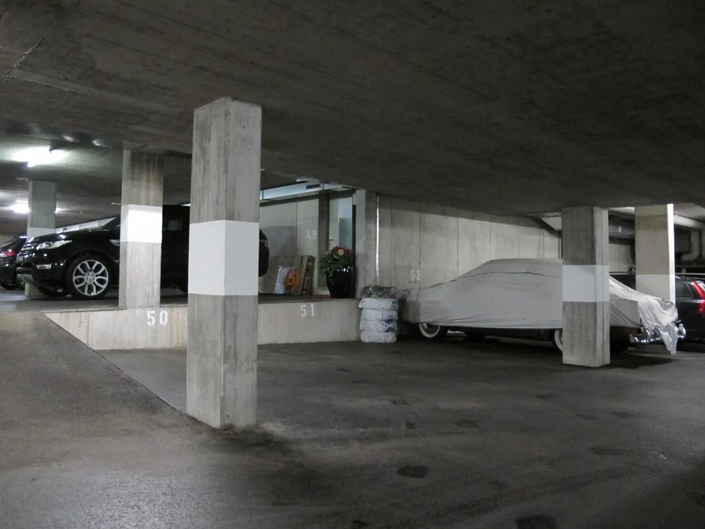 Garage souterrain - Photo 3 sur 5