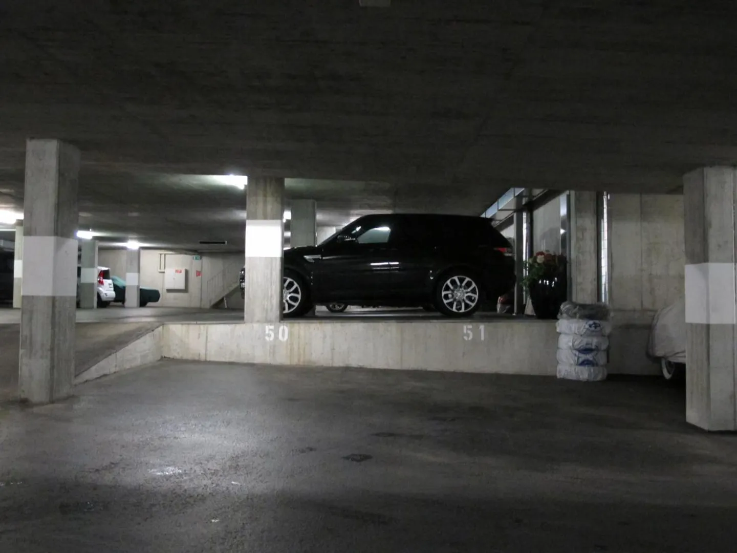 Garage souterrain - Photo 4 sur 5