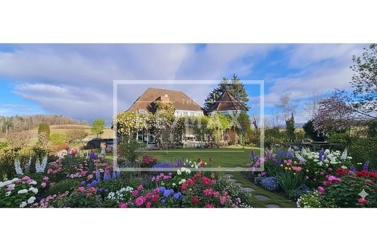 Beeindruckende Villa mit Seeblick - Foto 1 von 9