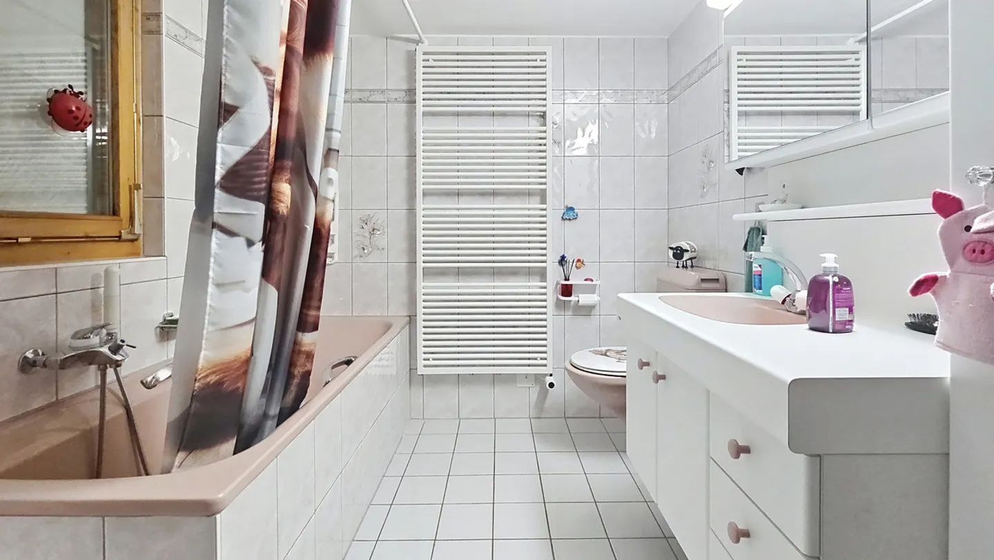 Casa con 2 appartamenti e terreno edificabile a Cheiry / FR - Foto 15 di 23