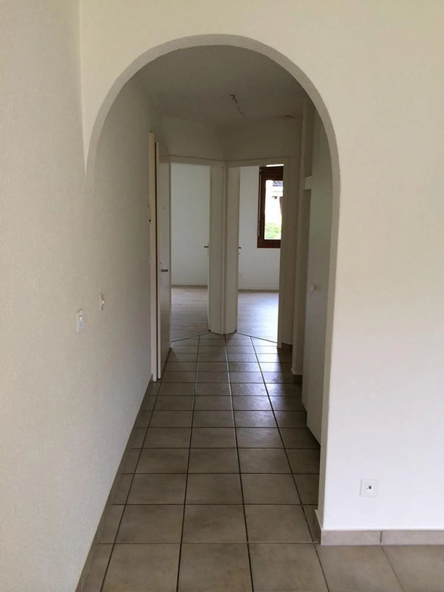 Helle 4.5-Zimmer-Wohnung mit Balkon - Foto 10 von 12
