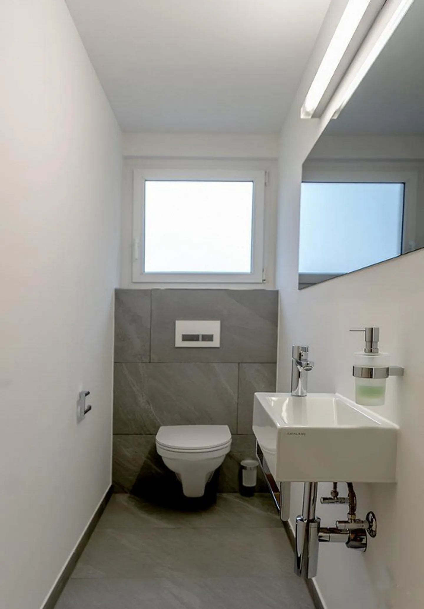 4.5-Room Single-Family House with Garden in Adliswil - Photo 5 of 10
