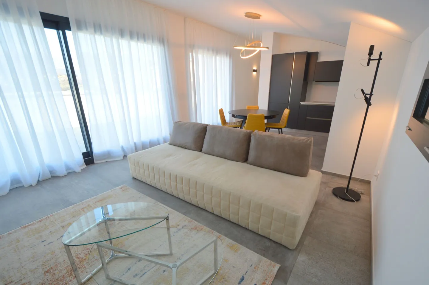 Attico con 2,5 stanze e grande terrazza - Foto 3 di 7