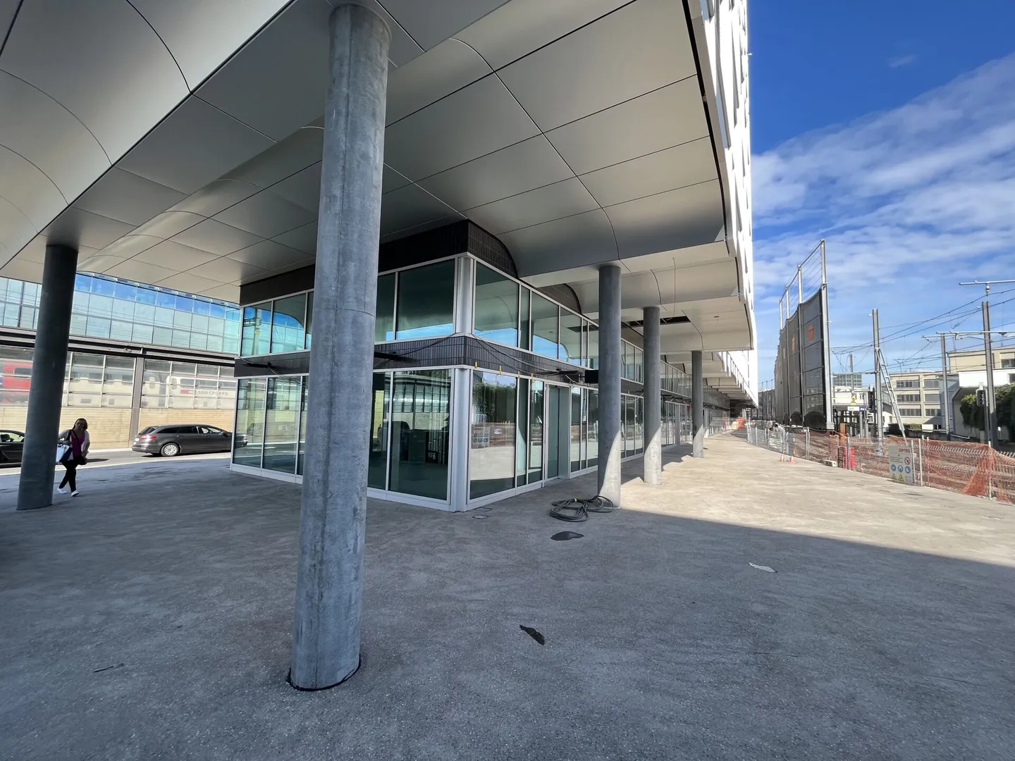 Ultimi spazi di vendita e servizi alla nuova stazione Sud - Foto 2 di 9
