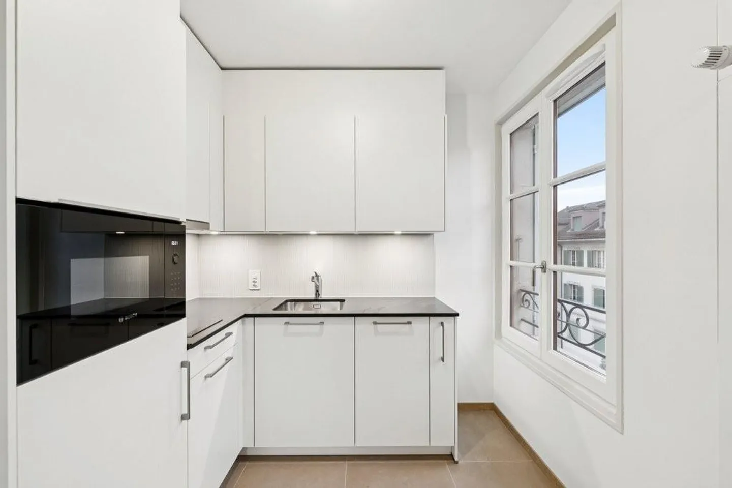 Studio rénové à Carouge - Photo 2 sur 5