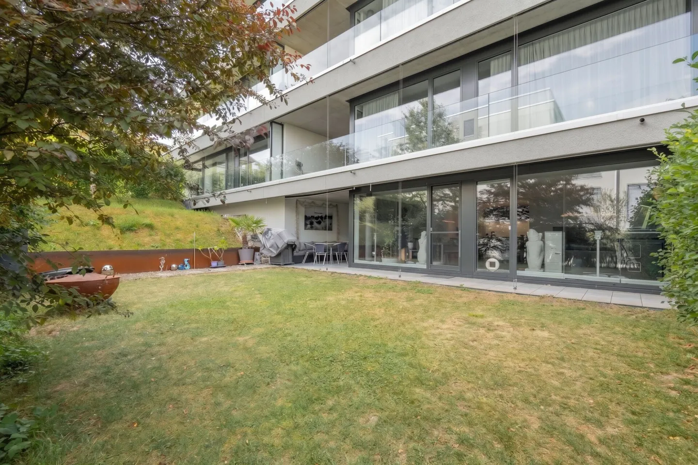 Noble Garden Apartment in Central Location - Photo 1 of 16