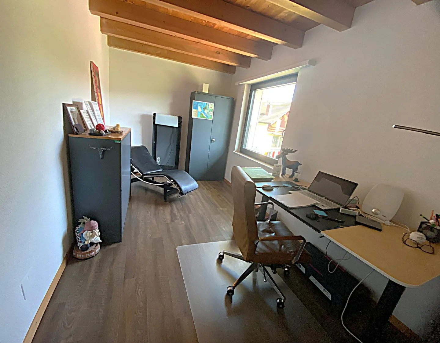 Wunderschönes, renoviertes Einfamilienhaus mit 6,5 Zimmern in Walperswil in ruhiger Lage. - Photo 31 sur 38