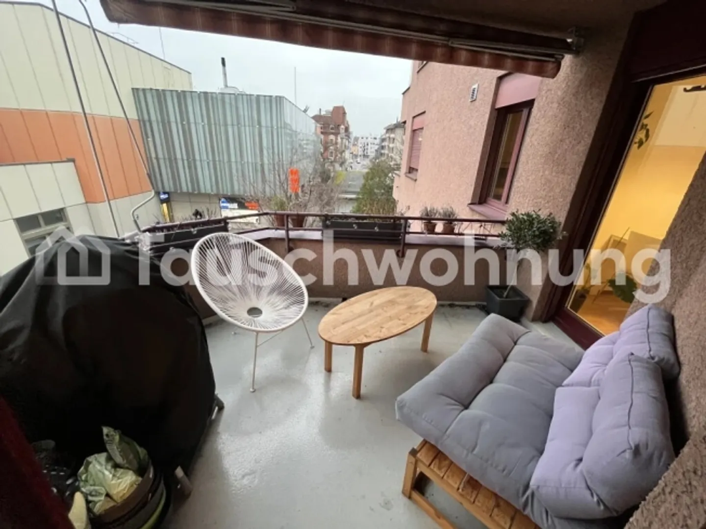 Exchange 4.5-room apartment in Zurich District 9 - Photo 7 of 13