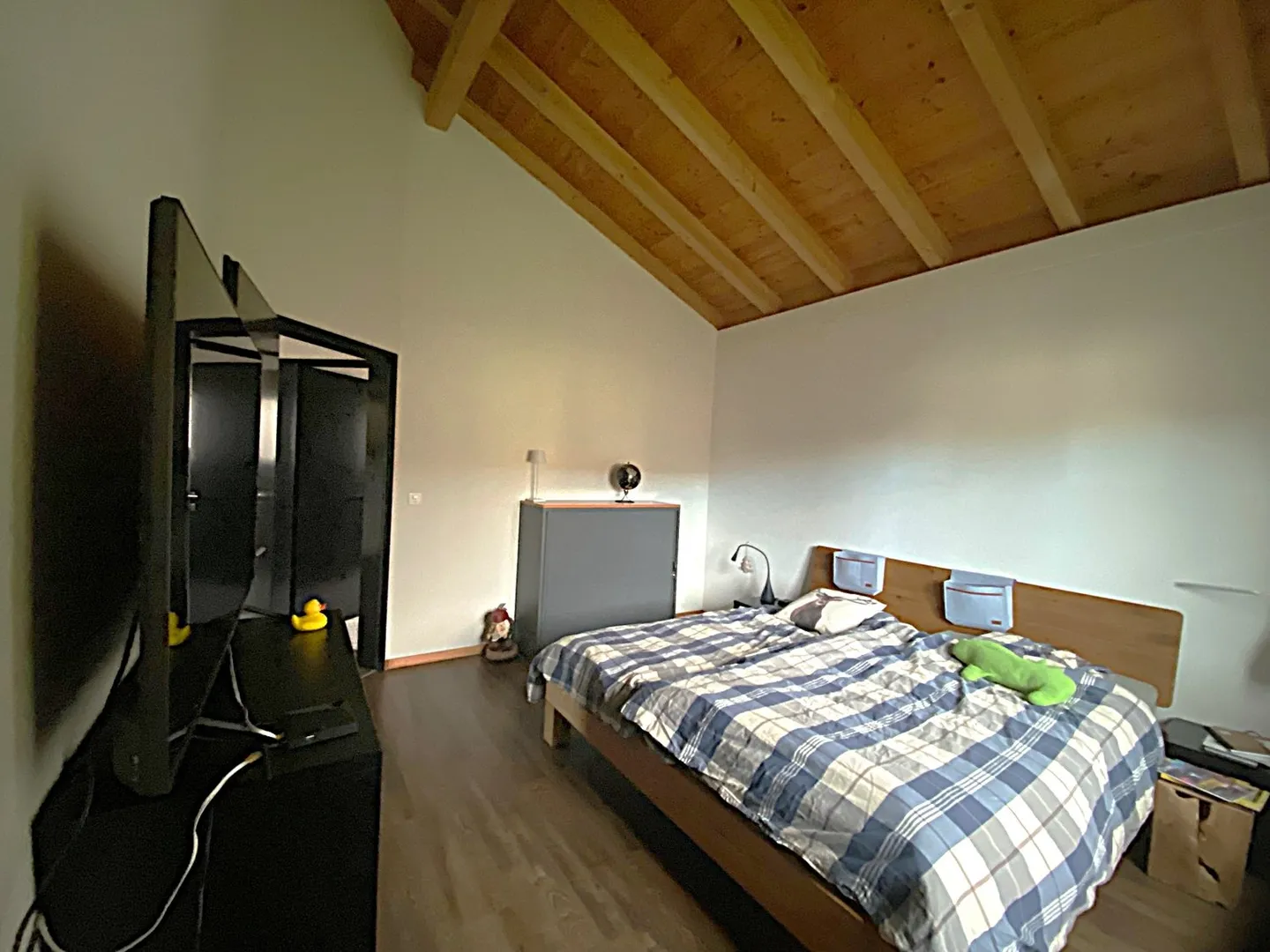 Wunderschönes, renoviertes Einfamilienhaus mit 6,5 Zimmern in Walperswil in ruhiger Lage. - Photo 29 sur 38