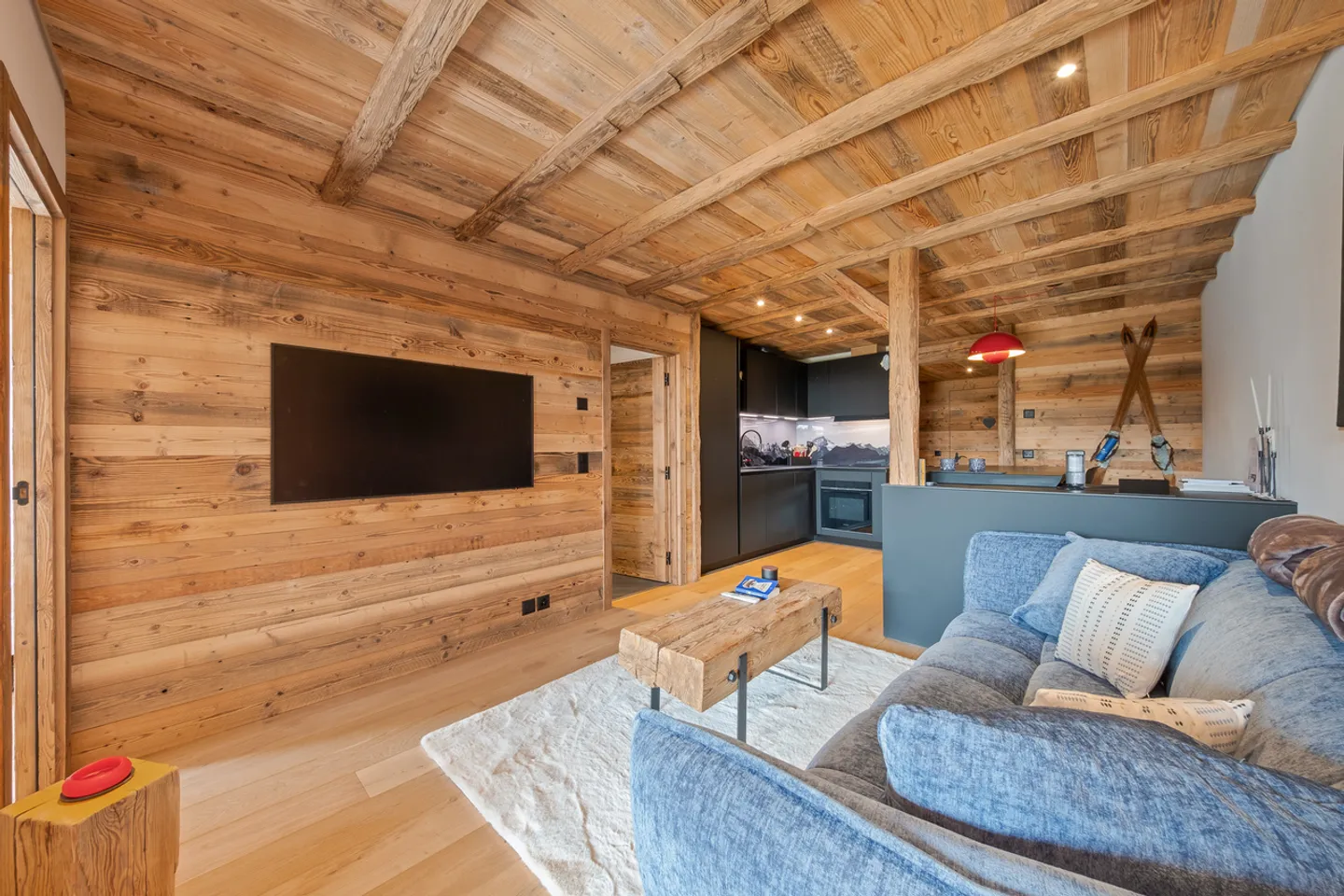 Eleganza alpina al piano terra – Giardino e terrazza privata - Foto 3 di 13