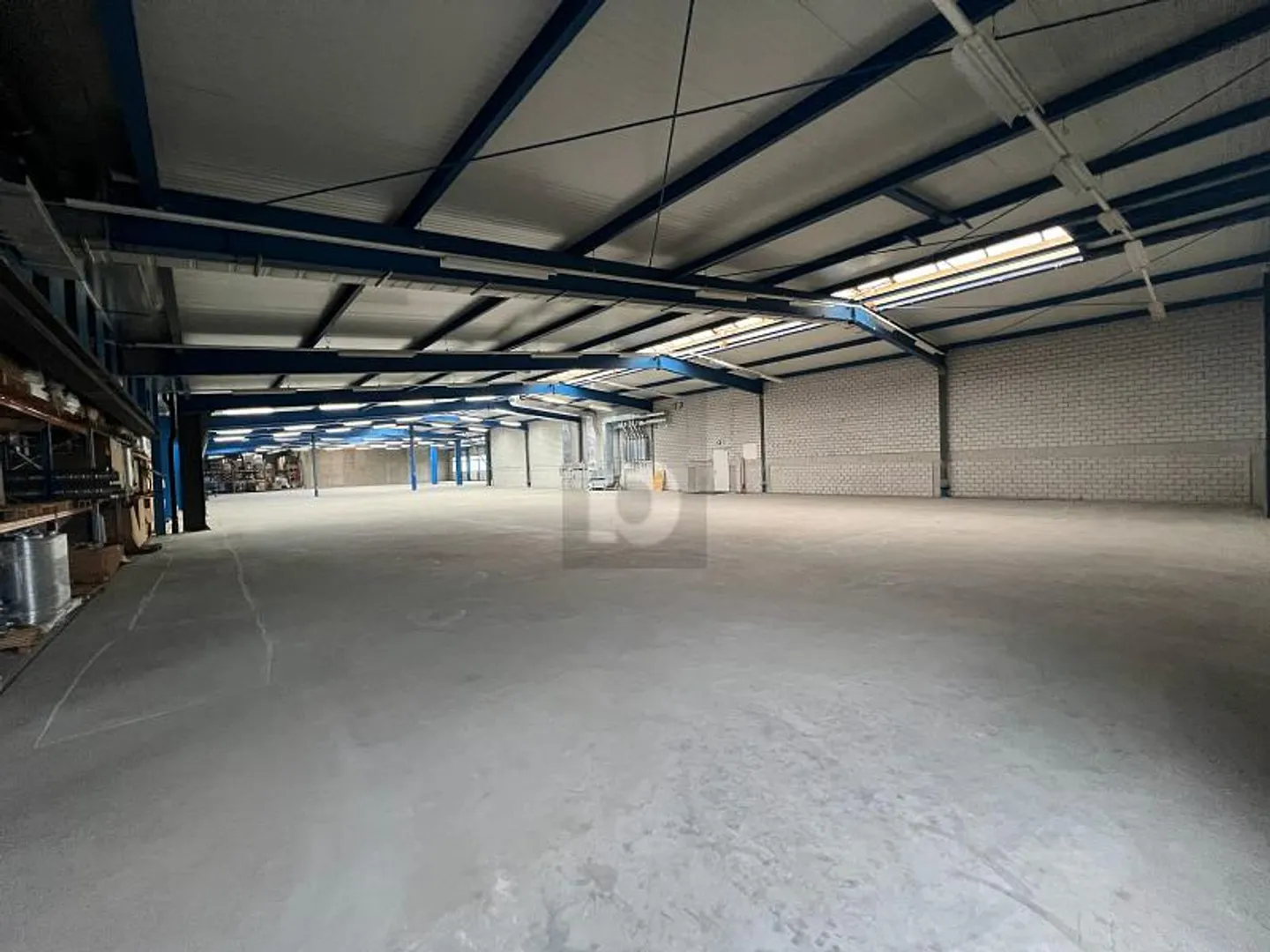 GROSSRÄUMIG MIT VIEL PLATZ UND EFFIZIENZ - Foto 2 von 5