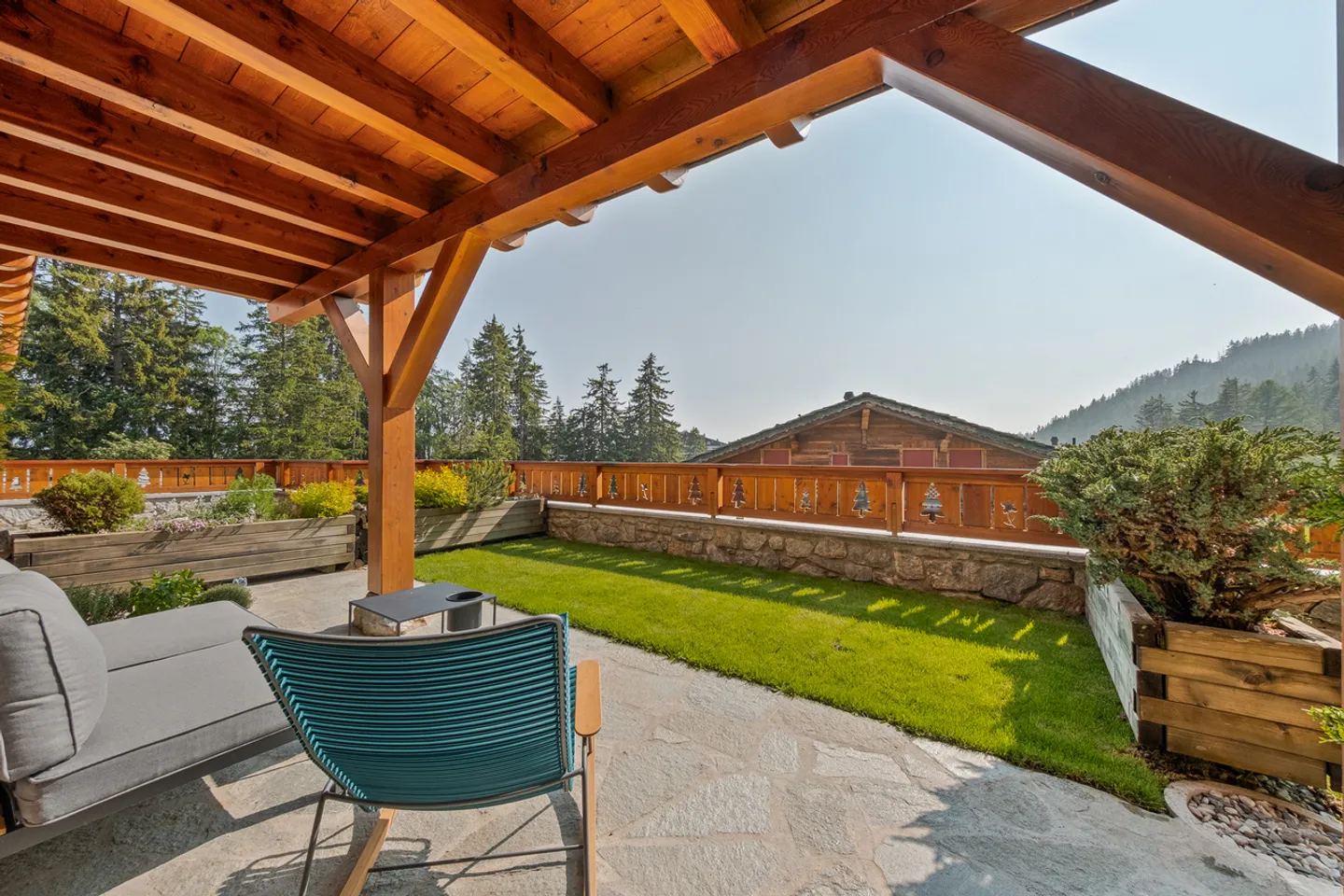 Eleganza alpina al piano terra – Giardino e terrazza privata - Foto 7 di 13