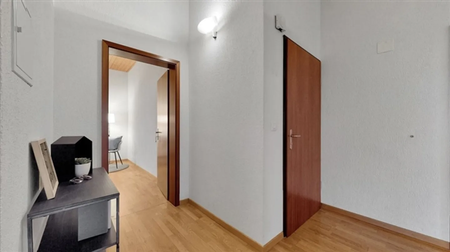 Charmante appartement sous les combles avec cheminée dans le champ ensoleillé - Photo 6 sur 12