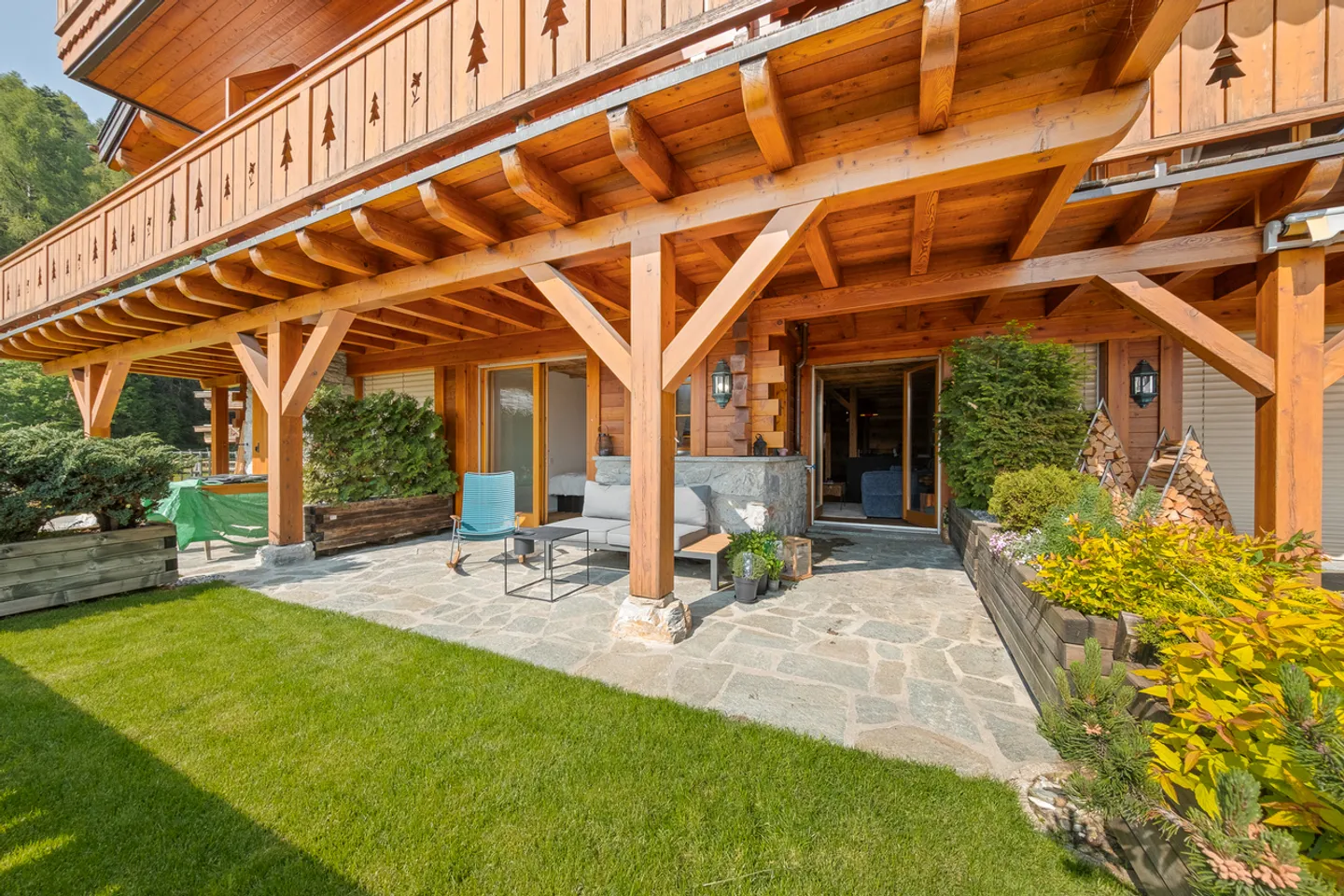 Eleganza alpina al piano terra – Giardino e terrazza privata - Foto 8 di 13