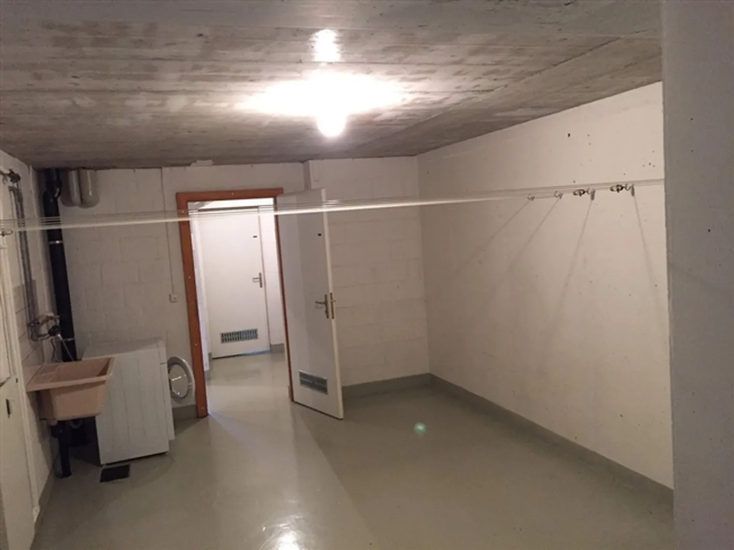 Charmante appartement sous les combles avec cheminée dans le champ ensoleillé - Photo 11 sur 12