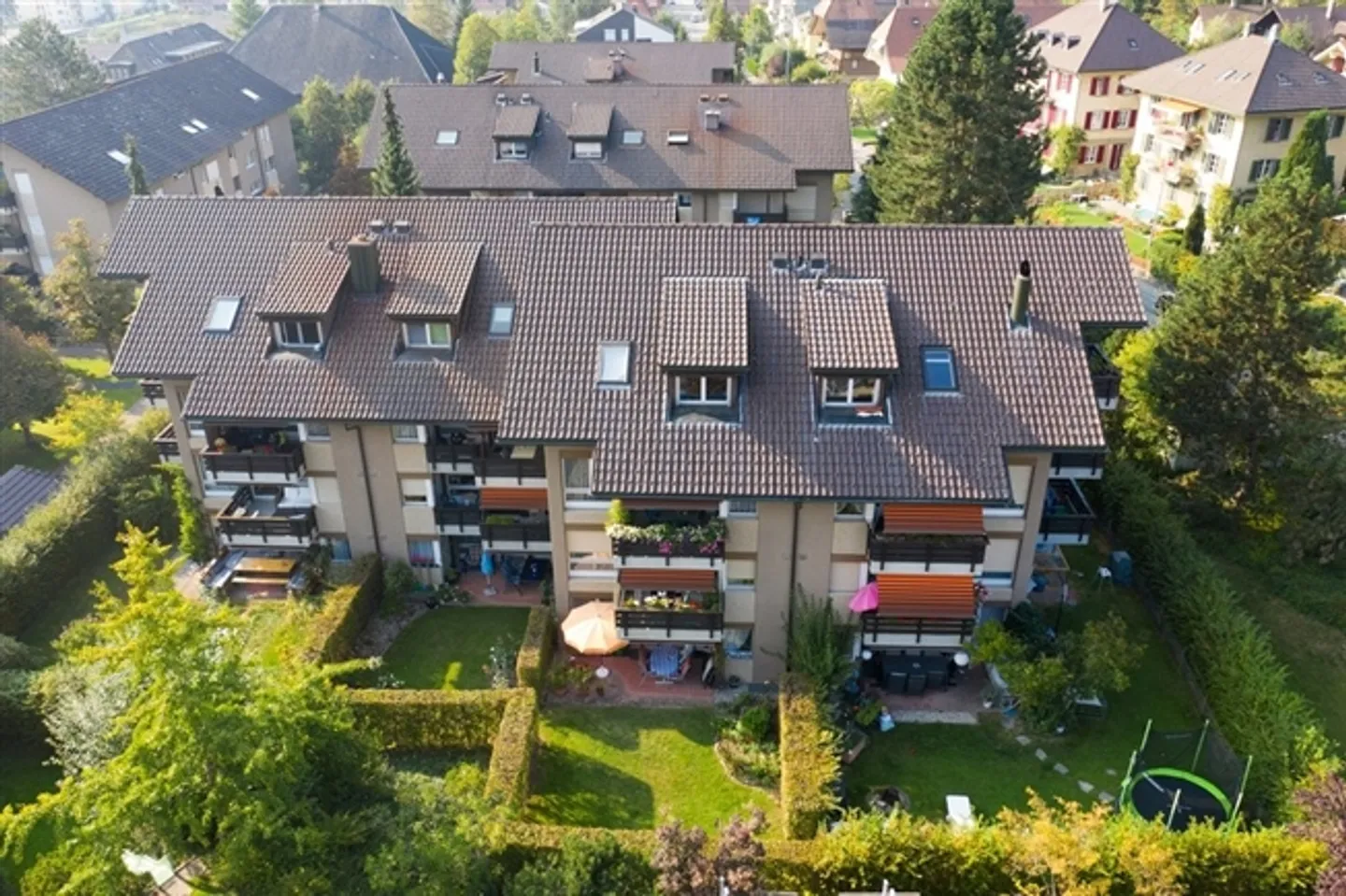 Charmante appartement sous les combles avec cheminée dans le champ ensoleillé - Photo 12 sur 12