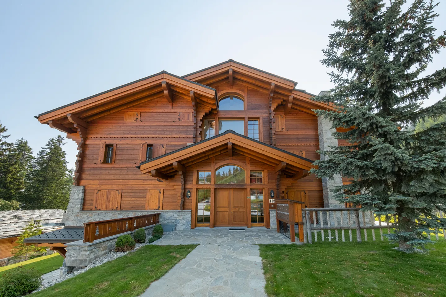 Eleganza alpina al piano terra – Giardino e terrazza privata - Foto 10 di 13