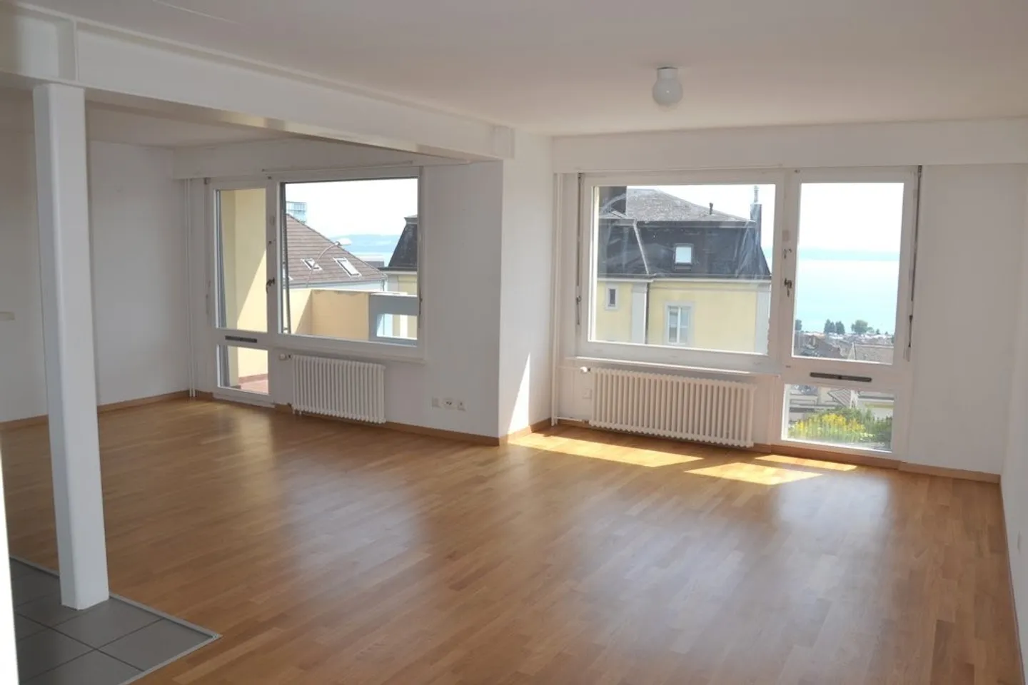 Genießen Sie einen herrlichen Blick auf den See! - Foto 4 von 9