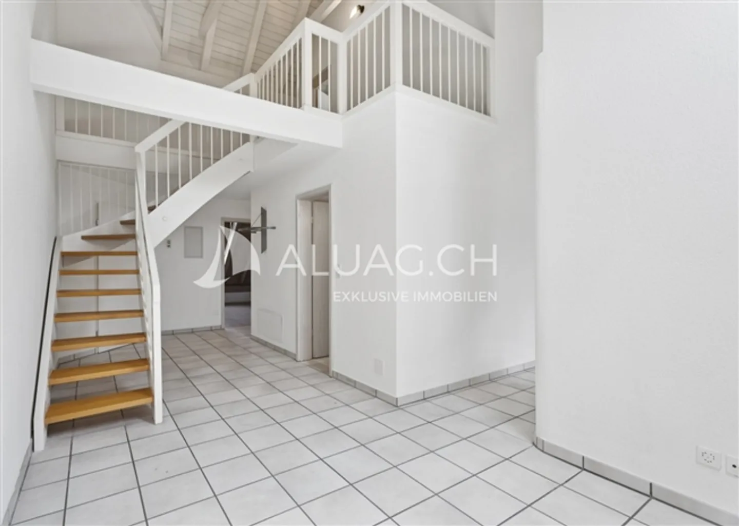 DUPLEX RENTAL APARTMENT IN A QUIET NEIGHBORHOOD - Photo 6 of 12