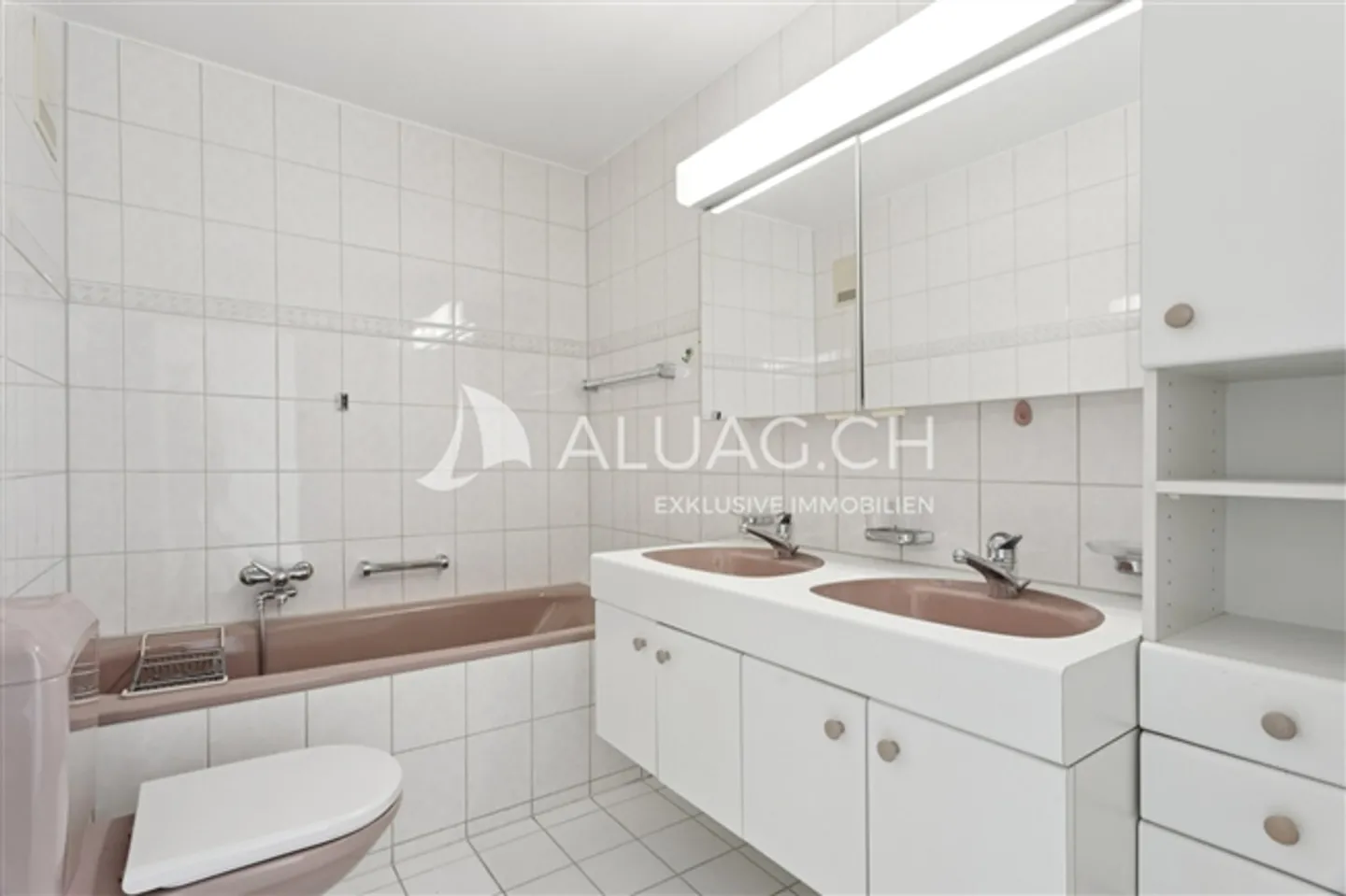 DUPLEX RENTAL APARTMENT IN A QUIET NEIGHBORHOOD - Photo 8 of 12