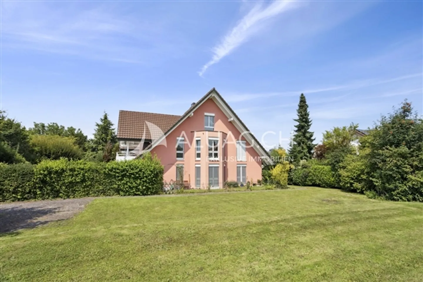DUPLEX RENTAL APARTMENT IN A QUIET NEIGHBORHOOD - Photo 11 of 12