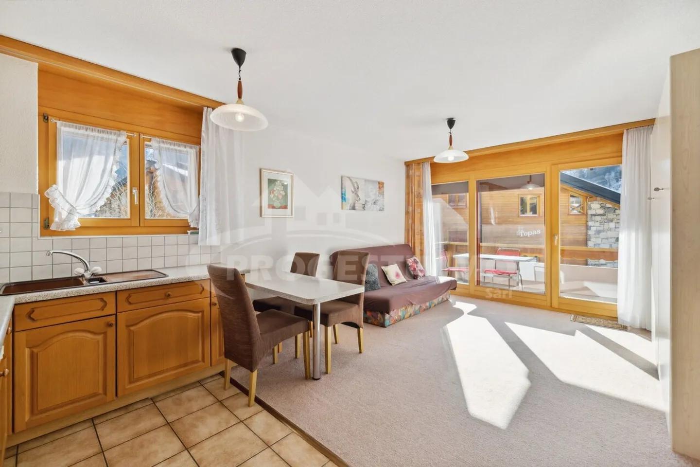 STUDIO ARREDATO NEL CUORE DEL VILLAGGIO - Foto 1 di 12
