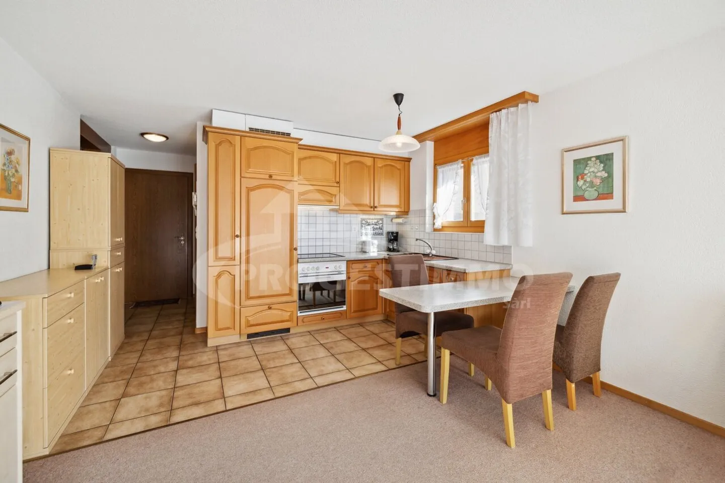 STUDIO ARREDATO NEL CUORE DEL VILLAGGIO - Foto 5 di 12