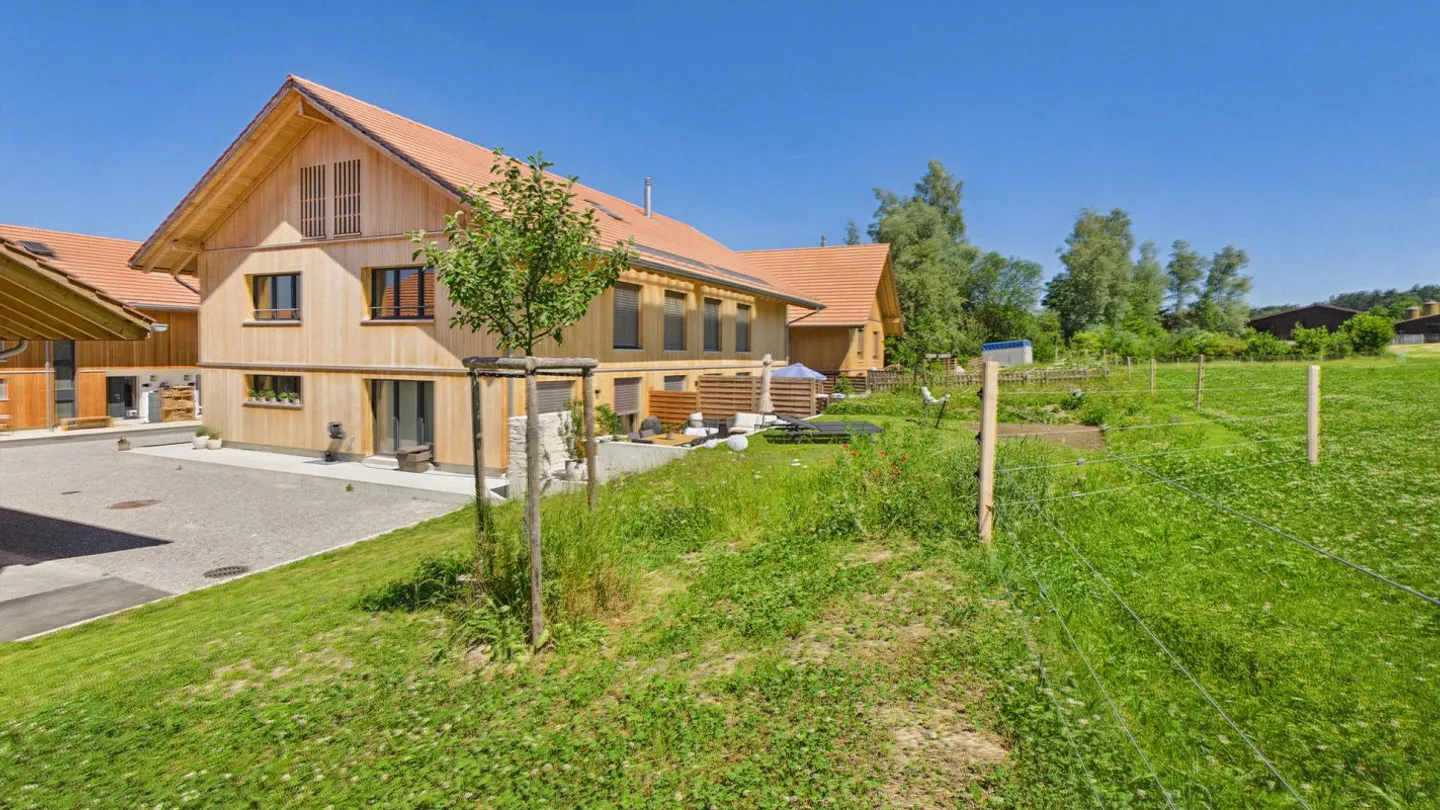 Plenty of Space on All Levels – 5.5-Room House with a View of the Green - Photo 20 of 21
